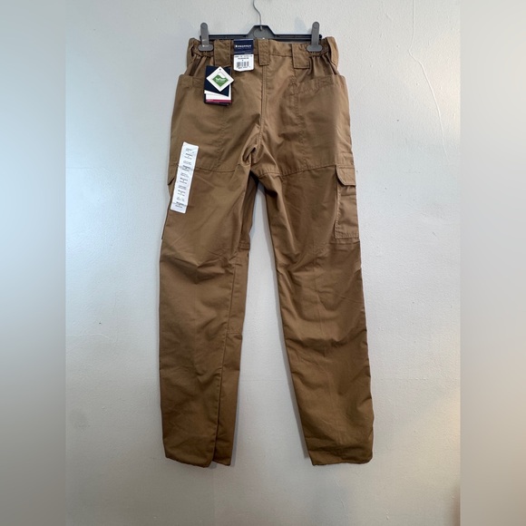 Propper NWT Women's Tan ulnhemmed Tactical Pants size 8 - Picture 2 of 15